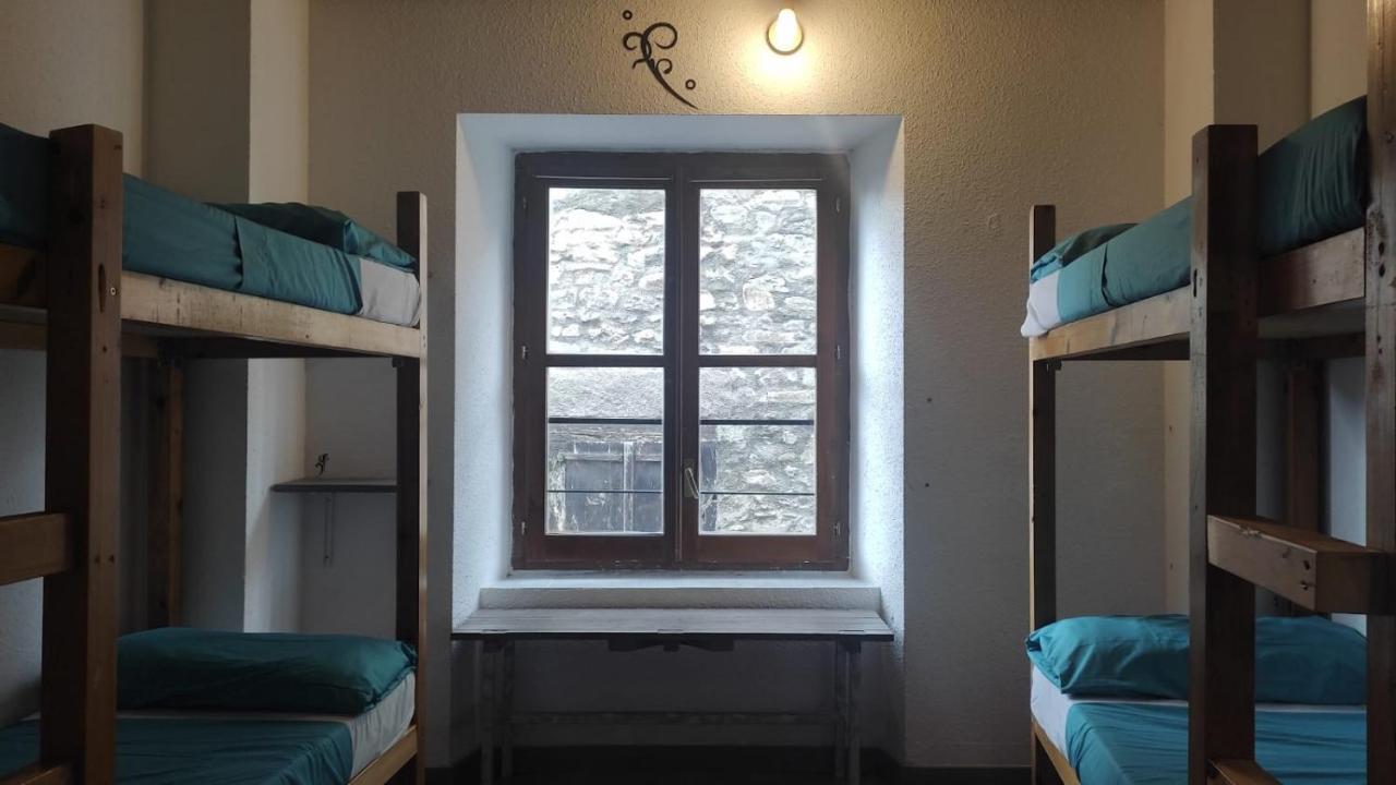 Albergue Triton - Villanúa Exteriér fotografie