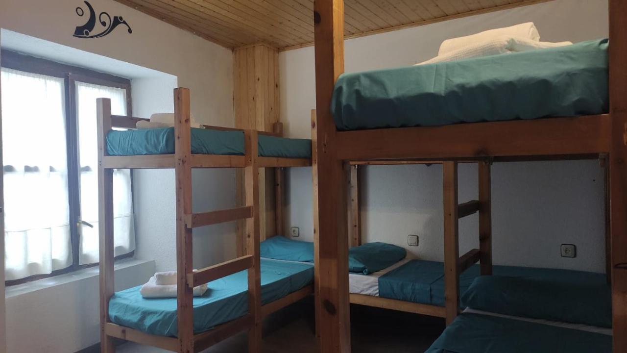 Albergue Triton - Villanúa Exteriér fotografie